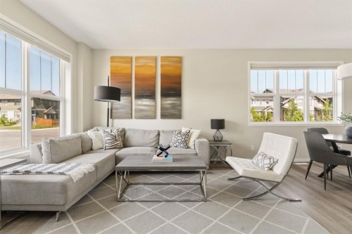 40 Magnolia Parade Se, Calgary, AB - Indoor Photo Showing Living Room