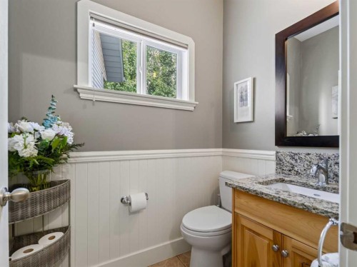 126 West Terrace Point, Cochrane, AB - Indoor Photo Showing Bathroom