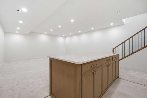 2131 29 Avenue Sw, Calgary, AB - Indoor Photo Showing Other Room