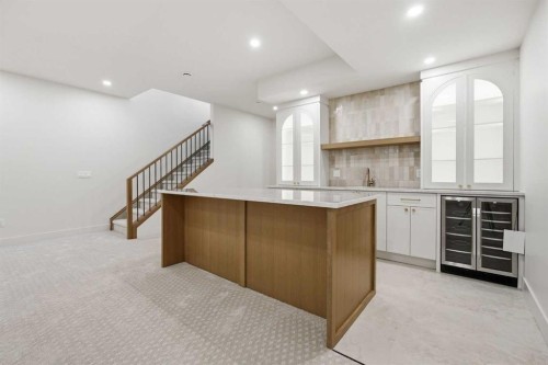 2131 29 Avenue Sw, Calgary, AB - Indoor