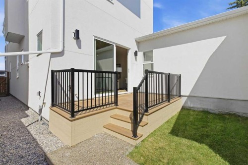 2131 29 Avenue Sw, Calgary, AB - Outdoor With Exterior