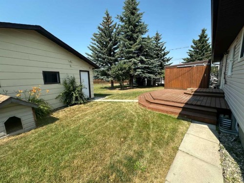 2322 15 Avenue, Didsbury, AB 