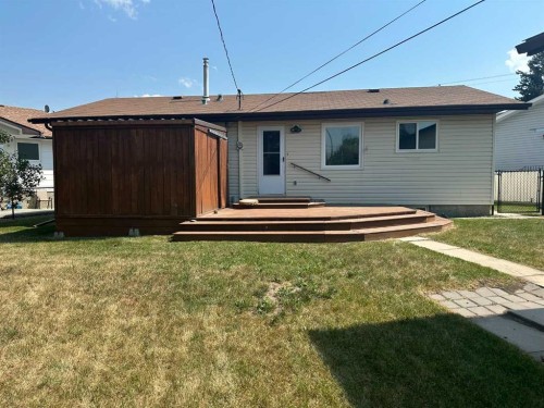 2322 15 Avenue, Didsbury, AB 