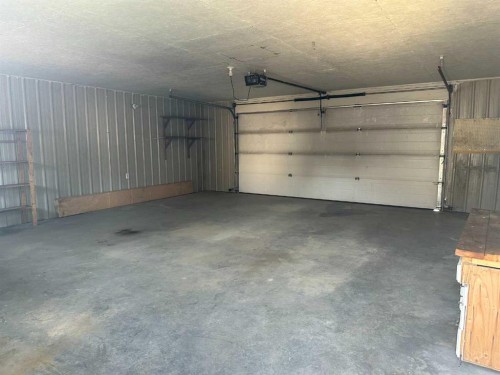 2322 15 Avenue, Didsbury, AB 