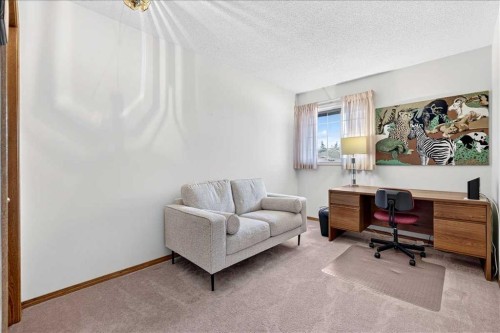 105 Christie Knoll Heights Sw, Calgary, AB - Indoor