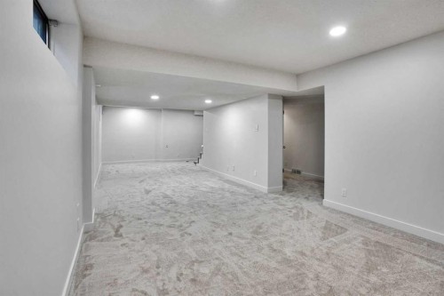 11 Mckenzie Lake View Se, Calgary, AB - Indoor
