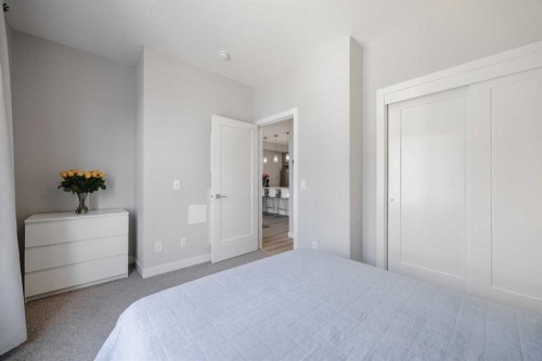 315-100 Auburn Meadows Manor Se, Calgary, AB - Indoor Photo Showing Bedroom