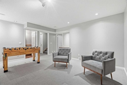 379 Cimarron Boulevard, Okotoks, AB - Indoor Photo Showing Other Room
