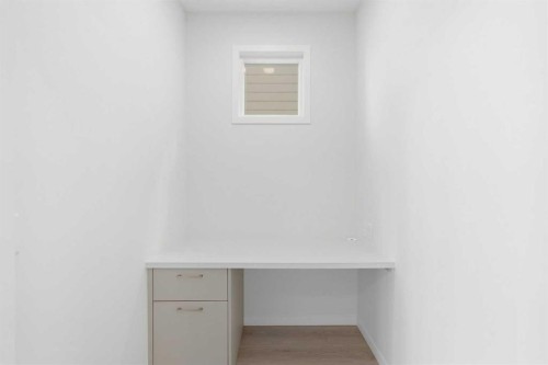 131 Royston Way Nw, Calgary, AB - Indoor