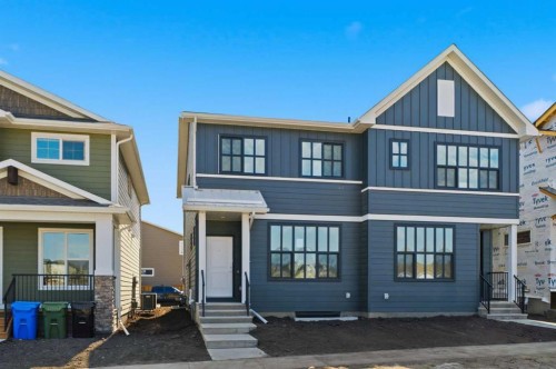 131 Royston Way Nw, Calgary, AB - Outdoor With Facade