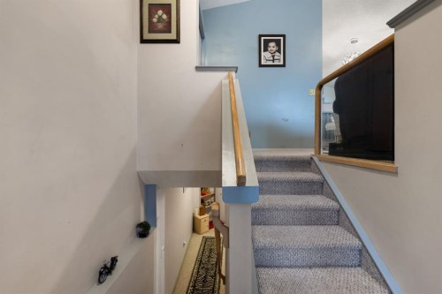 3722 Catalina Boulevard, Calgary, AB - Indoor Photo Showing Other Room