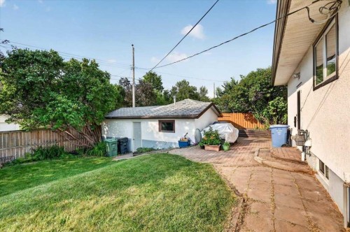 7536 Fleetwood Drive Se, Calgary, AB - Outdoor