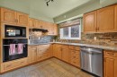 7536 Fleetwood Drive Se, Calgary, AB  - Indoor Photo Showing Kitchen 