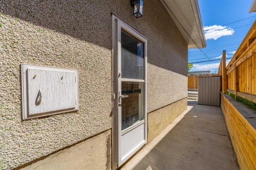 727 67 Avenue Sw, Calgary, AB - Outdoor With Exterior