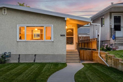 727 67 Avenue Sw, Calgary, AB - Outdoor