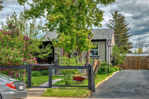 1834 42 Street SE Calgary, AB T2B 1B5