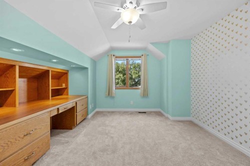 138 Scimitar Bay Nw, Calgary, AB - Indoor Photo Showing Other Room