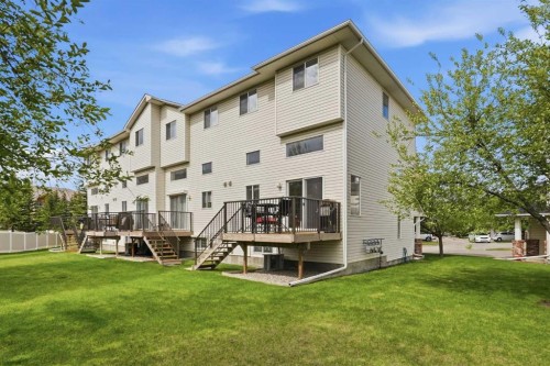 62 Country Hills Cove Nw, Calgary, AB - Outdoor