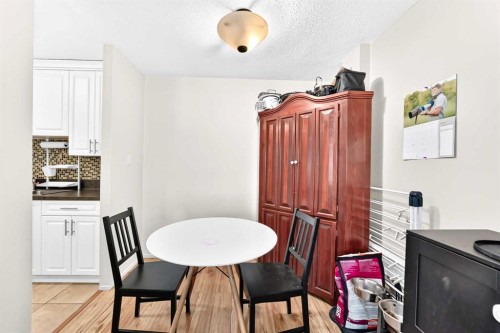 407-903 19 Avenue Sw, Calgary, AB - Indoor Photo Showing Dining Room