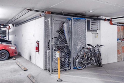 3417-215 Legacy Boulevard Se, Calgary, AB - Indoor Photo Showing Garage