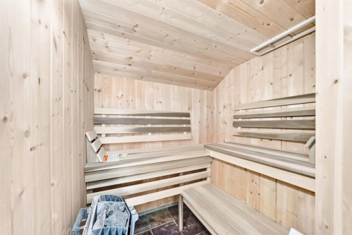 1009 15 Street, Canmore, AB - Indoor Photo Showing Other Room