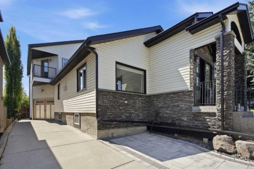 1835 29 Avenue Sw, Calgary, AB - Outdoor With Balcony