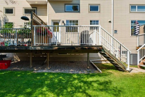 277 Inglewood Grove Se, Calgary, AB - Outdoor