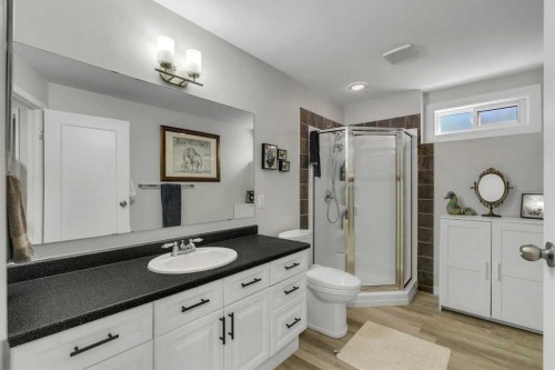 112 Hidden Vale Place Nw, Calgary, AB - Indoor Photo Showing Bathroom