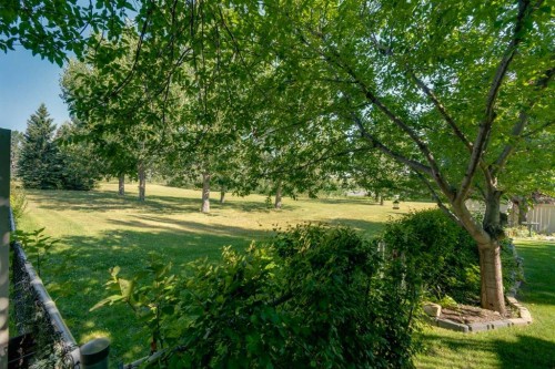 112 Hidden Vale Place Nw, Calgary, AB - Outdoor