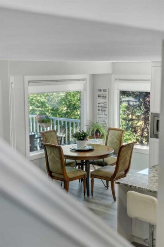 112 Hidden Vale Place Nw, Calgary, AB - Indoor Photo Showing Dining Room