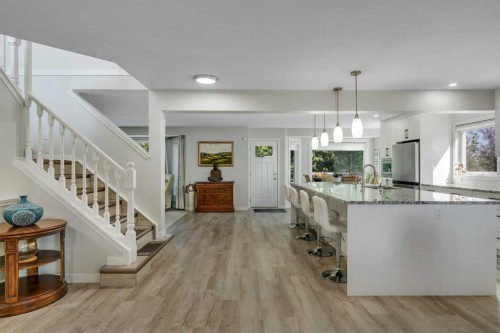 112 Hidden Vale Place Nw, Calgary, AB - Indoor Photo Showing Kitchen With Upgraded Kitchen