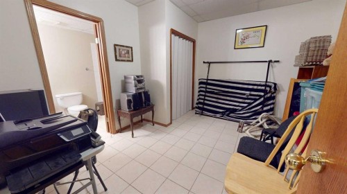 38323 Range Road 282, Rural Red Deer County, AB - Indoor