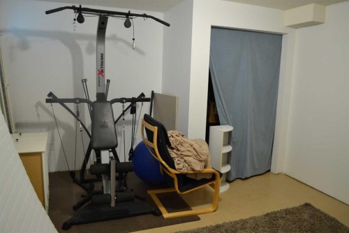 102 Citadel Mesa Close, Calgary, AB - Indoor Photo Showing Other Room