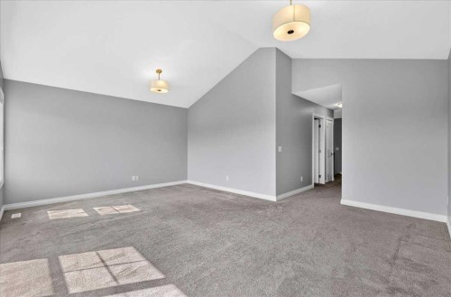 51 Evansborough Road Nw, Calgary, AB - Indoor Photo Showing Other Room