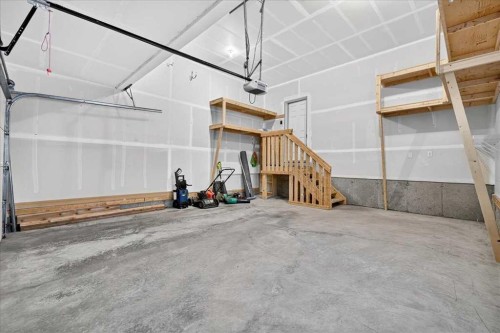 51 Evansborough Road Nw, Calgary, AB - Indoor Photo Showing Garage
