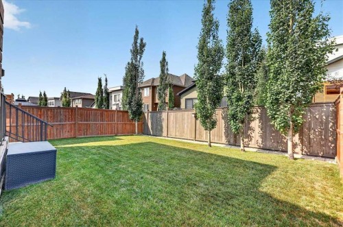 51 Evansborough Road Nw, Calgary, AB - Outdoor
