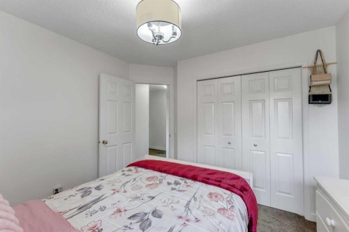 280140 Township Road 241A, Chestermere, AB - Indoor Photo Showing Bedroom