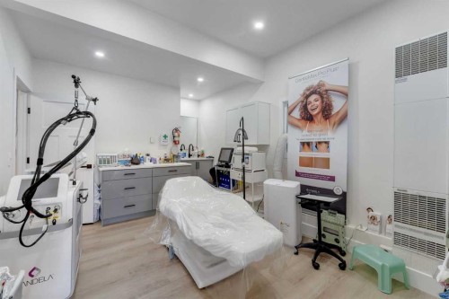 280140 Township Road 241A, Chestermere, AB - Indoor