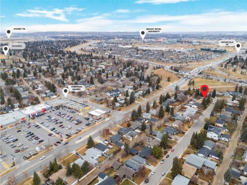 6407 Lombardy Crescent Sw, Calgary, AB - Outdoor With View