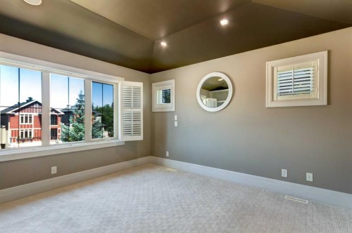 51 Aspen Meadows Green Sw, Calgary, AB - Indoor Photo Showing Other Room