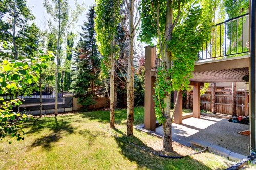 51 Aspen Meadows Green Sw, Calgary, AB - Outdoor