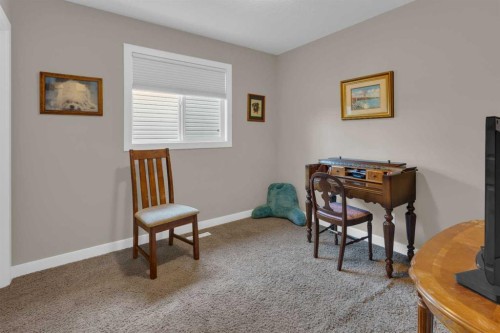44 Ravenslea Crescent Se, Airdrie, AB - Indoor