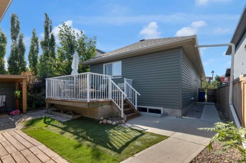 44 Ravenslea Crescent Se, Airdrie, AB - Outdoor With Deck Patio Veranda With Exterior