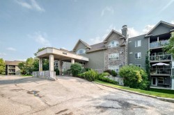 3425-3000 Millrise Point SW Calgary, AB T3A 3W5