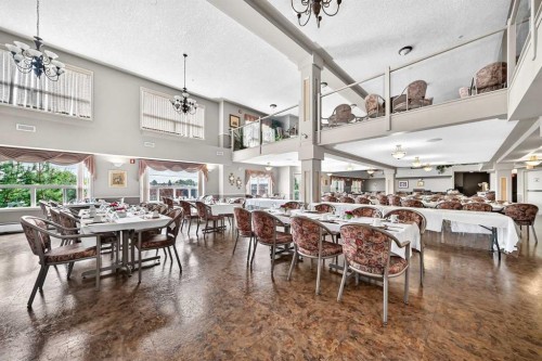 3425-3000 Millrise Point Sw, Calgary, AB - Indoor Photo Showing Dining Room