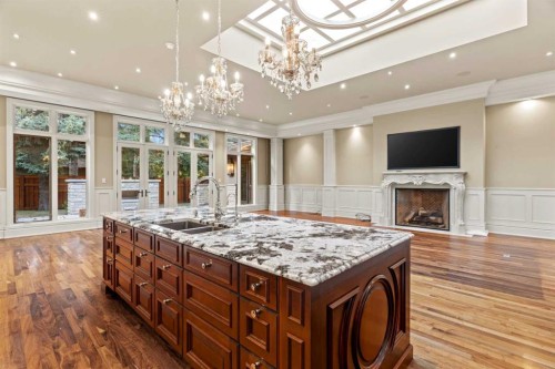 1020 Bel-Aire Drive Sw, Calgary, AB - Indoor Photo Showing Kitchen With Double Sink With Upgraded Kitchen
