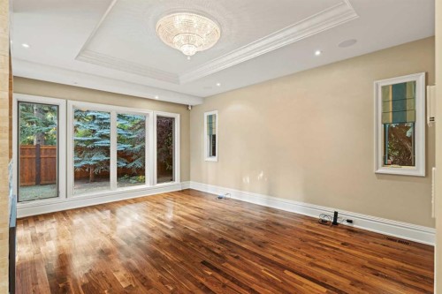 1020 Bel-Aire Drive Sw, Calgary, AB - Indoor Photo Showing Other Room