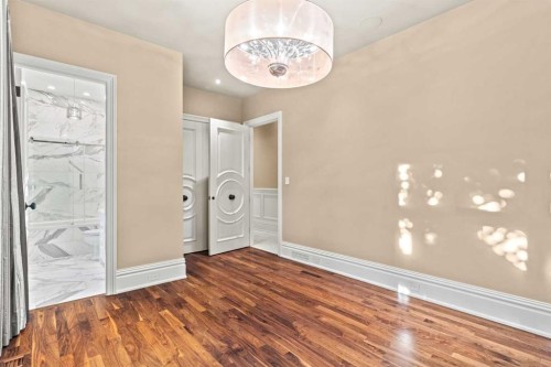 1020 Bel-Aire Drive Sw, Calgary, AB - Indoor Photo Showing Other Room