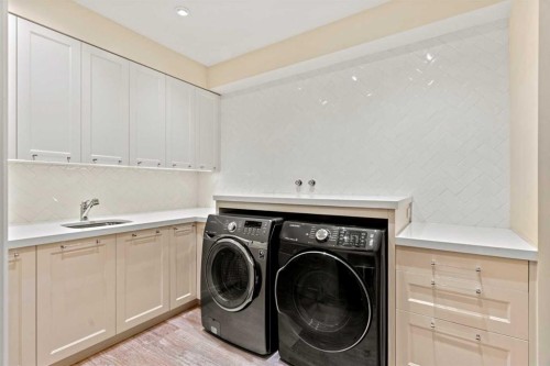 1020 Bel-Aire Drive Sw, Calgary, AB - Indoor Photo Showing Laundry Room