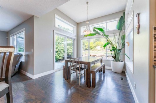 99 Springbluff Boulevard Sw, Calgary, AB - Indoor Photo Showing Dining Room